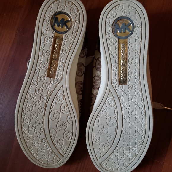 MICHAEL KORS Sneaks Sz 7.5 Women's Great Pre-owned - Picture 3 of 3